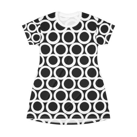 Chic Polka Dot T-Shirt Dress, Casual Summer Outfit, Trendy Fashion, Everyday Wear, Perfect for Parties or Holidays