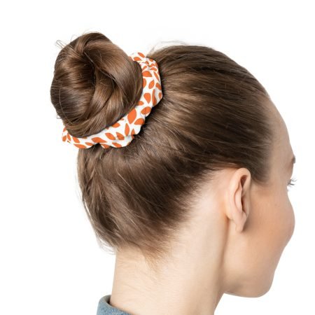 Giraffe Print Scrunchie, Animal Print Hair Tie, Fashion Accessory for Girls, Cute Gift for Animal Lovers, Everyday Hair Accessories