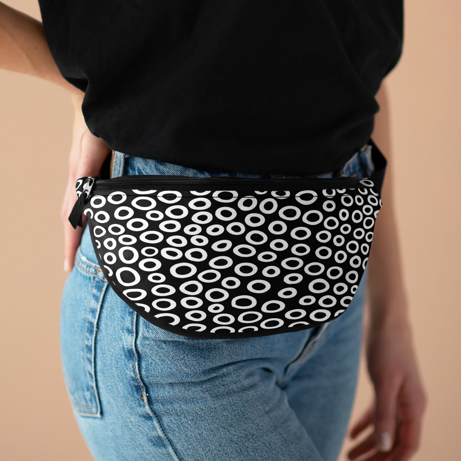 Chic Black & White Fanny Pack | Trendy Travel Accessory, Festival Gear, Everyday Use, Perfect Gift for Friends, Functional and Stylish