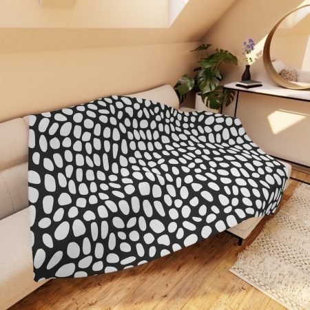 Cozy Tan Sherpa Blanket, Soft Fleece Throw Blanket, Perfect for Home Decor, Gift for Winter, Indoor & Outdoor Use, Plush Throw