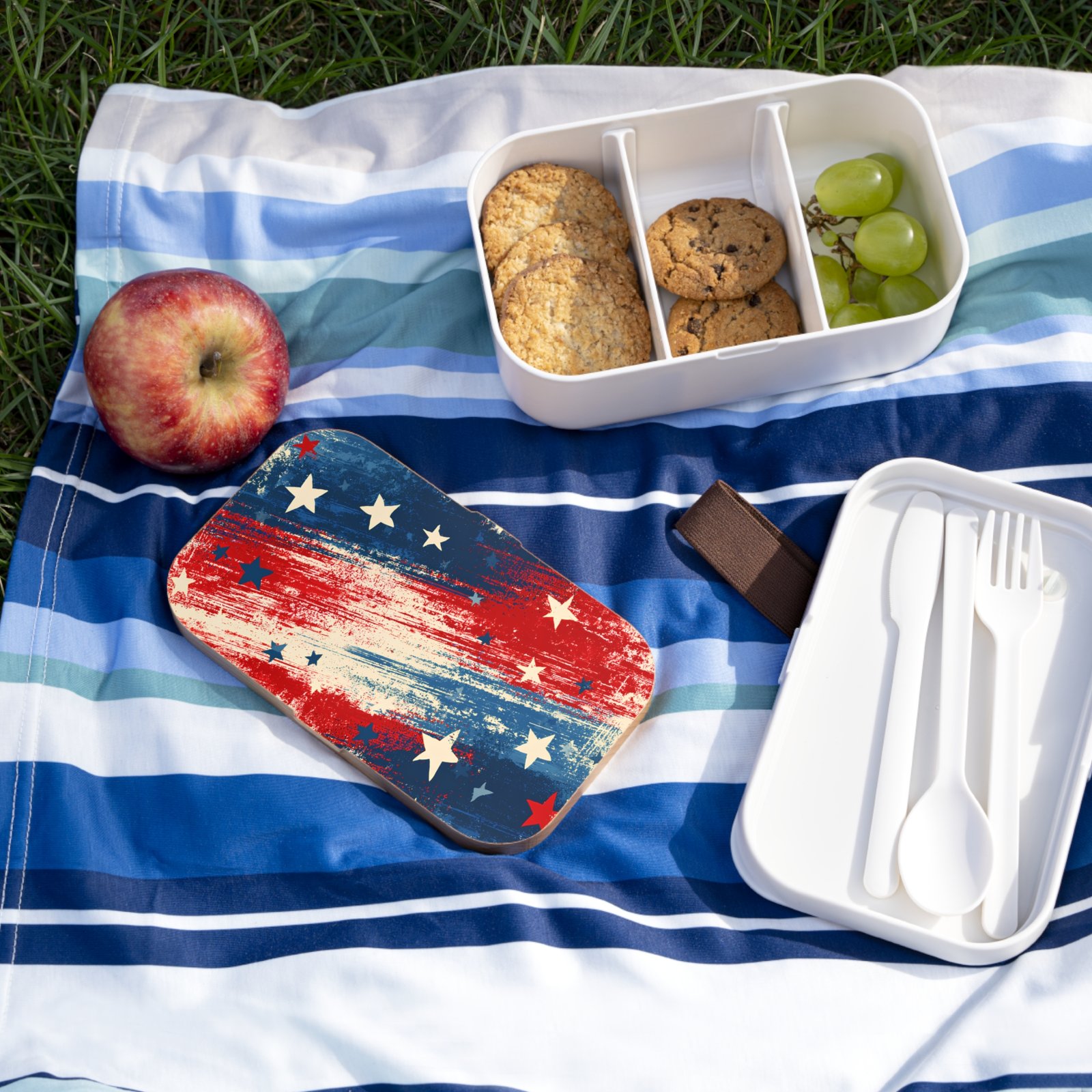 Patriotic Stars & Stripes Bento Lunch Box – Americana Picnic & 4th of July Lunchbox - Image 3