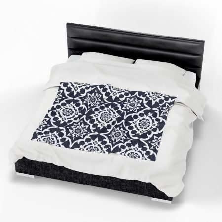Navy Moroccan Velveteen Plush Blanket — Soft Decorative Throw for Couch & Bed