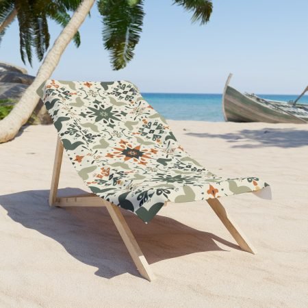 Boho Floral Beach Towel - Perfect for Sunbathing and Pool Days